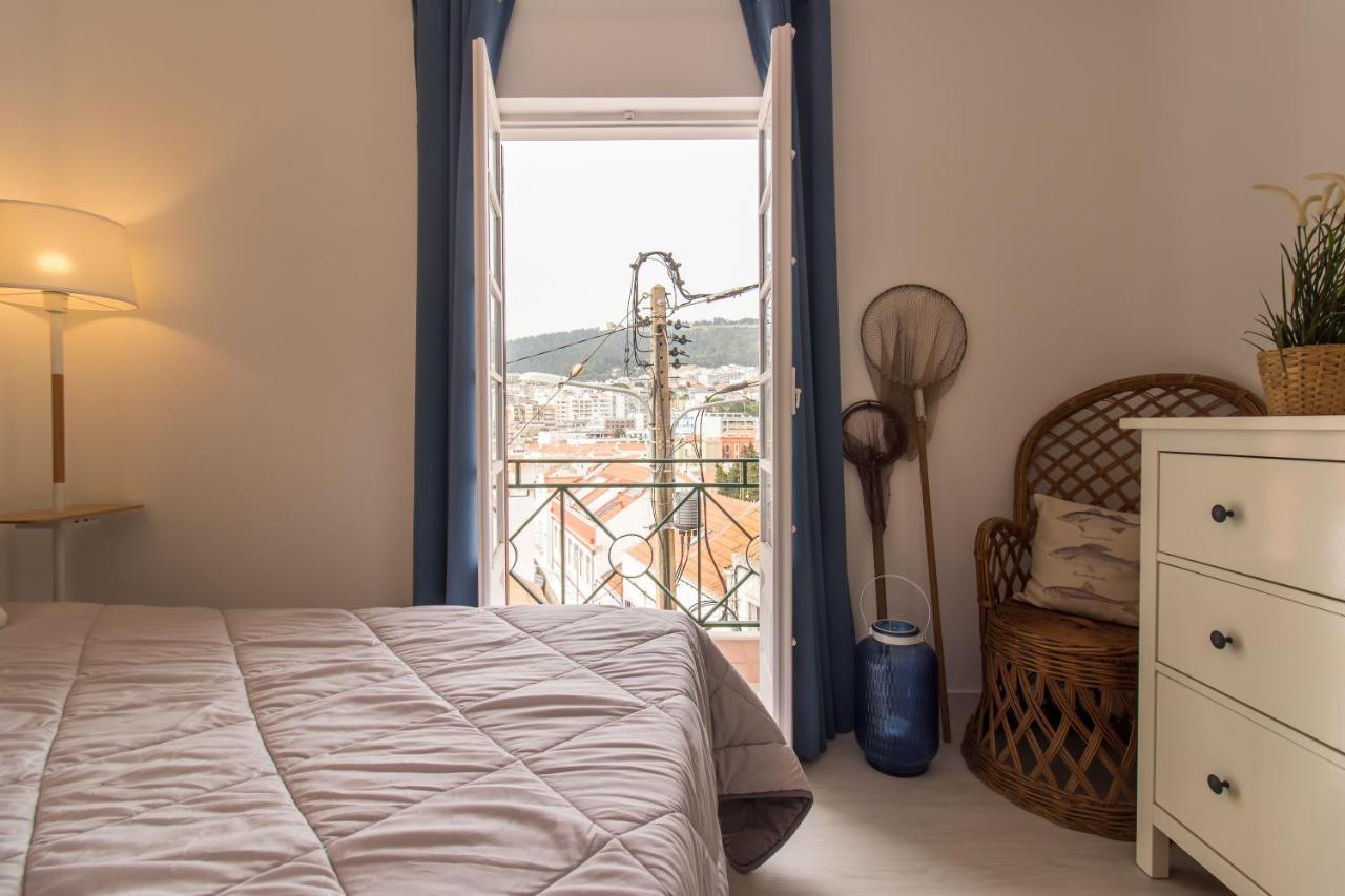 Beach And Mountain Apartment Lisboa / Сесимбра Екстериор снимка